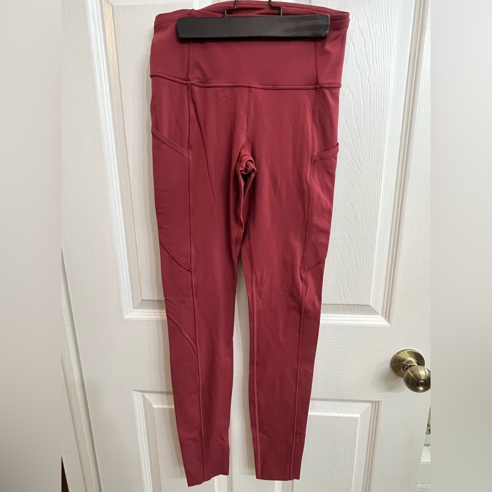 Lululemon Fast and Free HR Tight - 25” - Size 4 - with side pockets